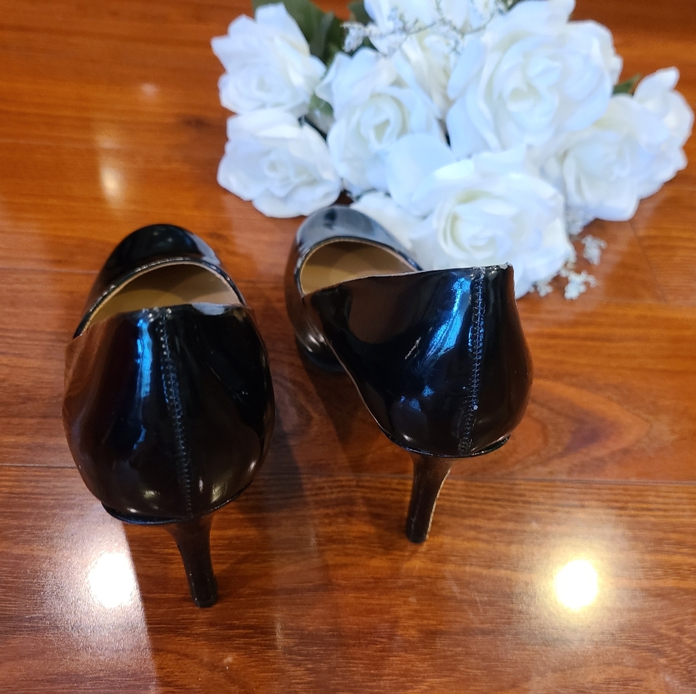 Merona Black Heels Size 5 1/2** - Picture 2 of 7